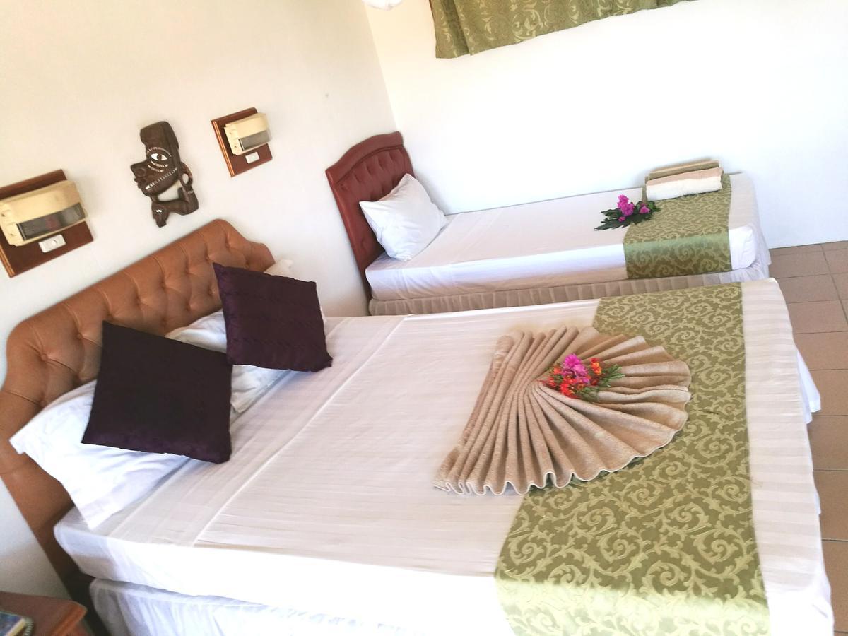 Honiara Hotel エクステリア 写真