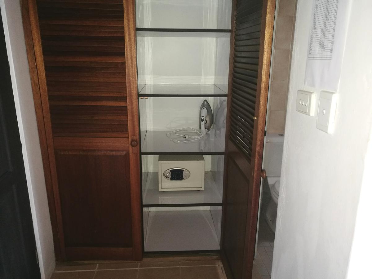 Honiara Hotel エクステリア 写真